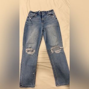American Eagle mom jeans. Size 6 regular
